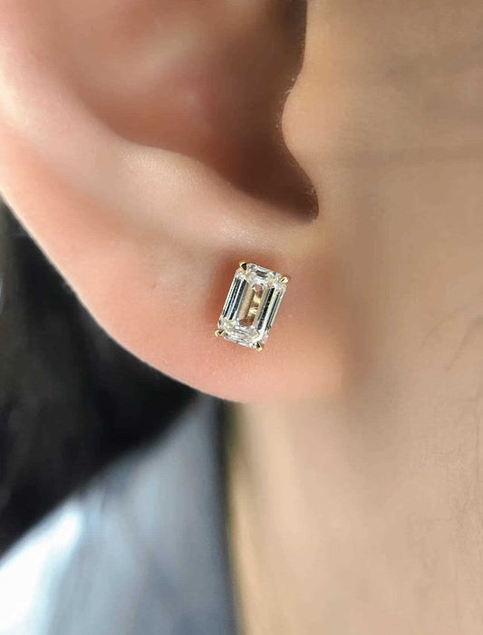 LUMIÈRE 18K Yellow Gold Emerald-Cut Diamond Stud Earrings – 1.53 ct Total