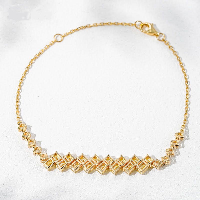 Amber Rivulet – 18K Yellow Gold Lab Diamond Bracelet