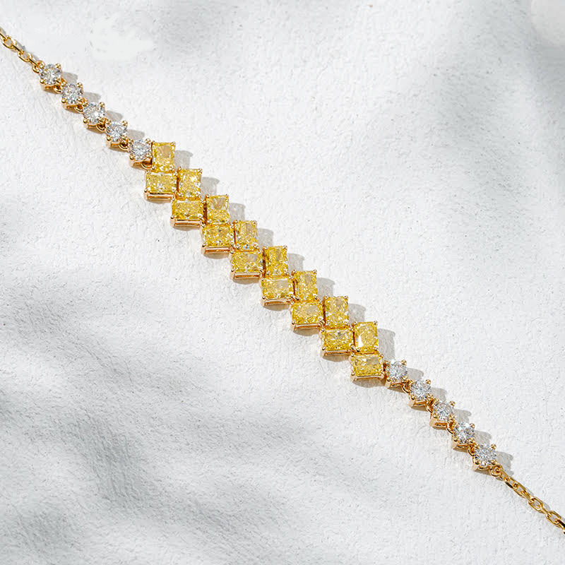Amber Rivulet – 18K Yellow Gold Lab Diamond Bracelet