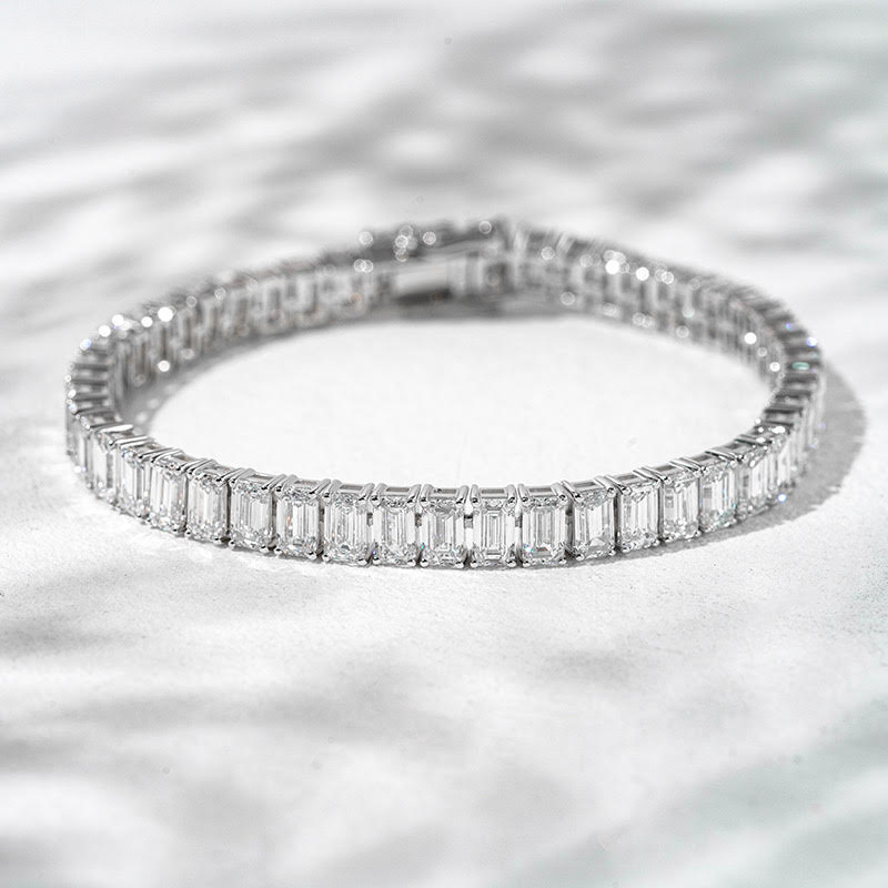 18K White Gold Emerald-Cut Lab Diamond Bracelet – 15.28 ct