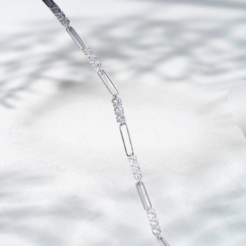 Chain Whisper – 18K White Gold Natural Diamond Link Bracelet