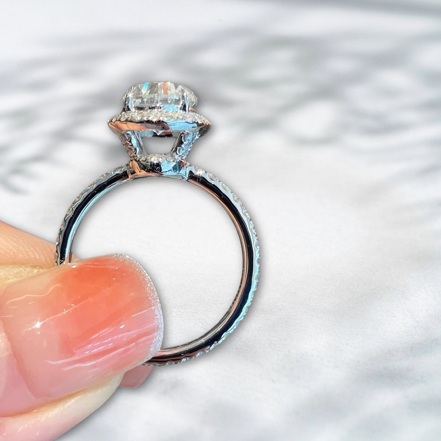 QOB Frost Halo – 1.5ct Round Brilliant Lab Diamond Ring in 18K White Gold