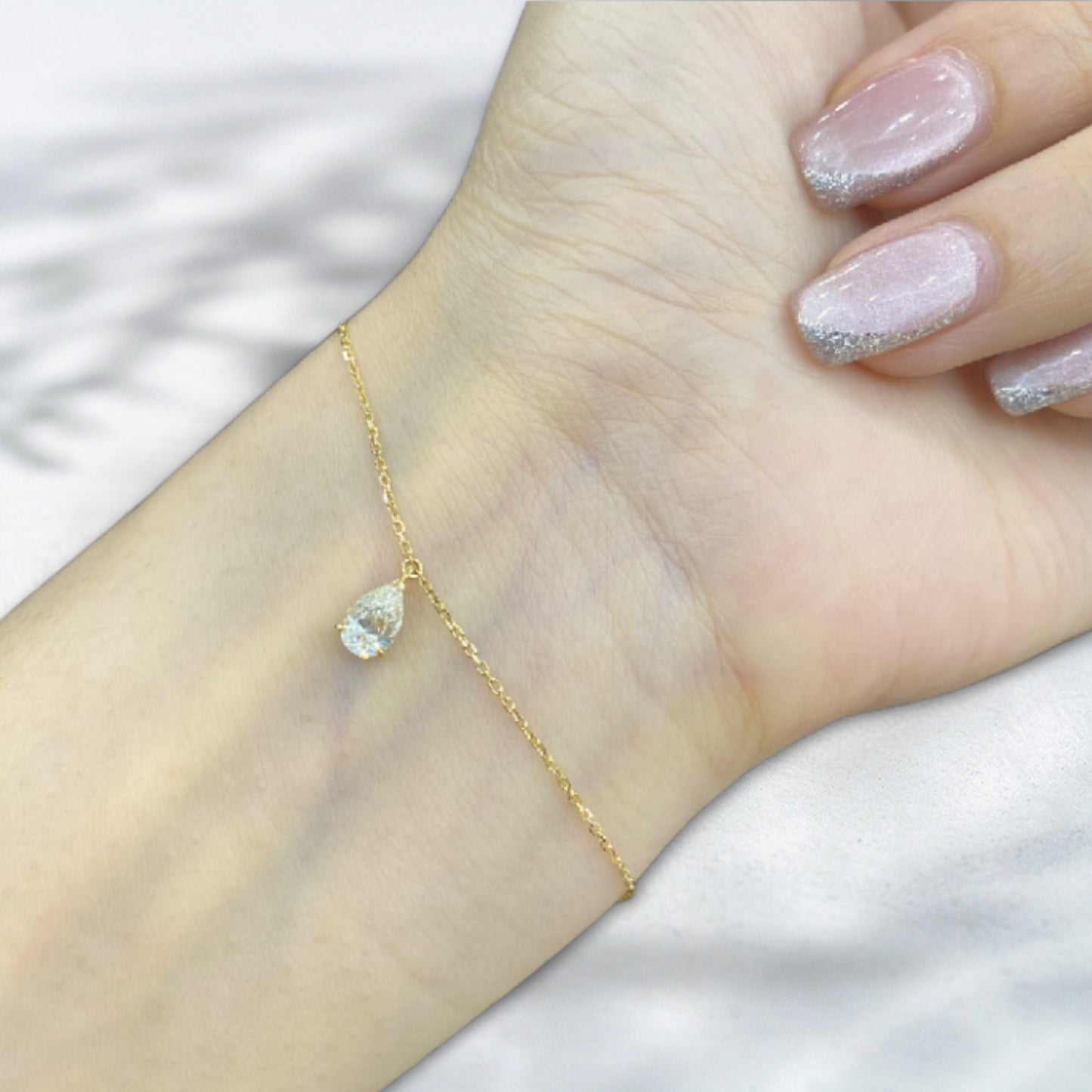 QOB Glowthread Pear Bracelet | 0.52 ct 18K Yellow Gold & Lab Diamond
