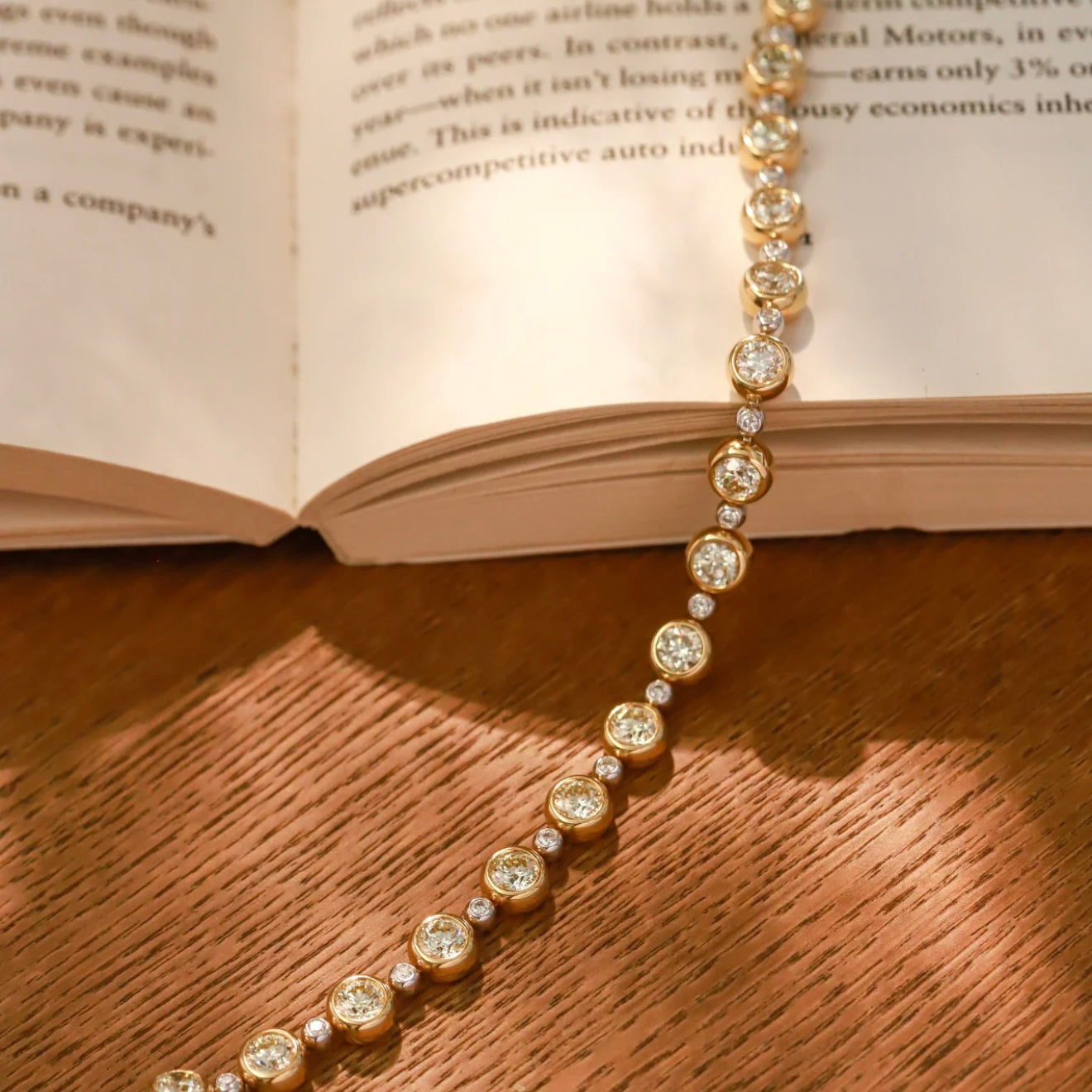 Velvet Radiance Bracelet – 18K Rose Gold with 3.899ct Natural Diamonds