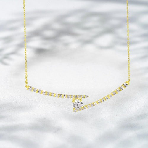 Whisperline – 18K Natural Diamond Floating Necklace