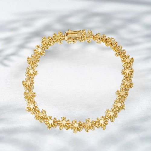 Marigold Lace – 18K Yellow Gold Lab Diamond Flower Bracelet | QOB Jewelry