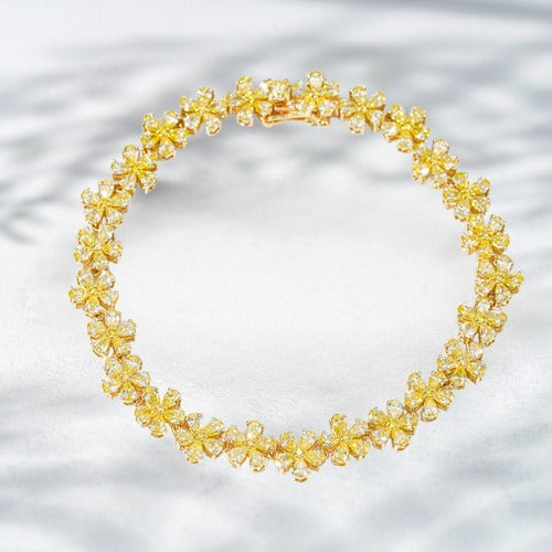 Marigold Lace – 18K Yellow Gold Lab Diamond Flower Bracelet | QOB Jewelry