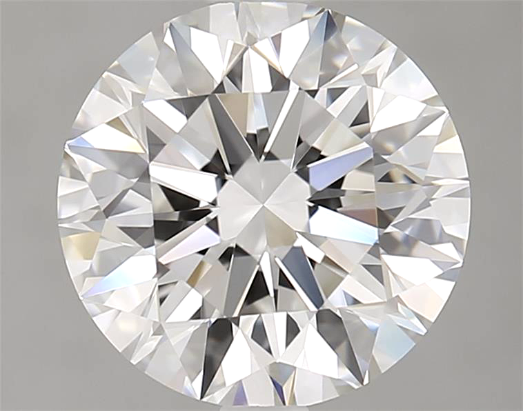 Round cut diamond on a gray background