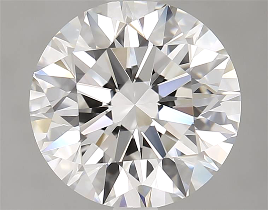 Round cut diamond on a gray background