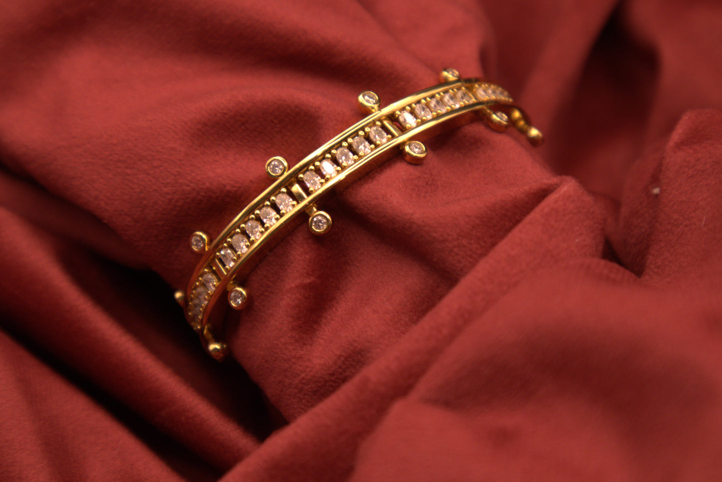 18K Yellow Gold Diamond Bangle