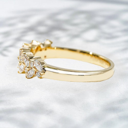 Soleil Crest – 18K Yellow Gold Lab Diamond Band