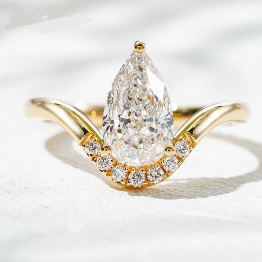 Crown Flame Pear-Cut Lab Diamond Ring in 18K Yellow Gold
