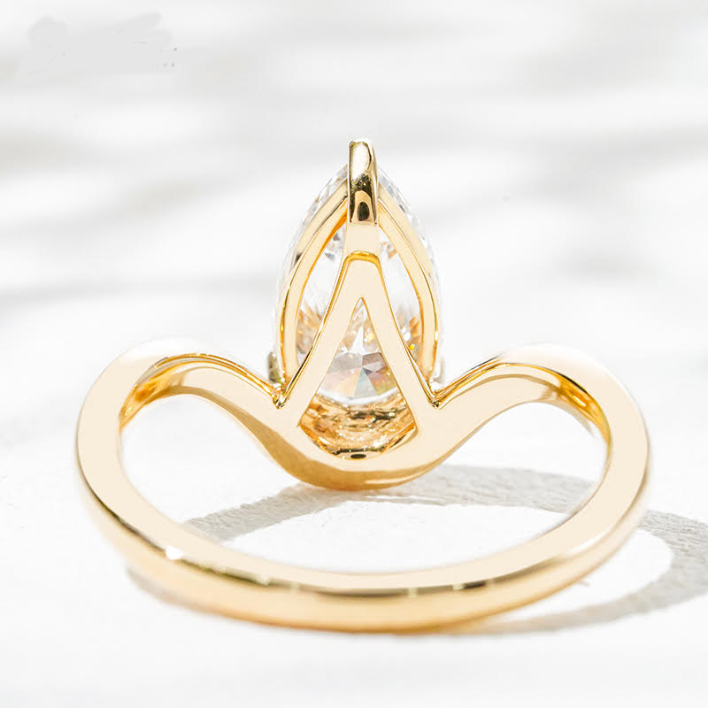 Crown Flame Pear-Cut Lab Diamond Ring in 18K Yellow Gold