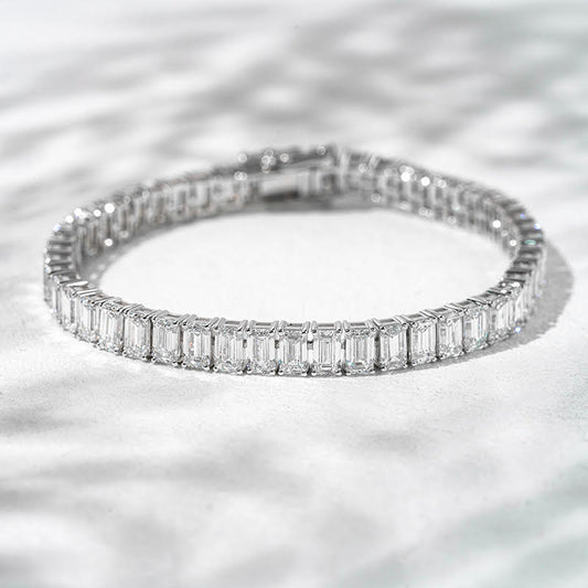 18K White Gold Emerald-Cut Lab Diamond Bracelet – 15.28 ct