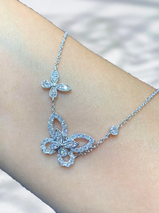 Flutterglow – 18K White Gold Butterfly Necklace with lab Diamonds