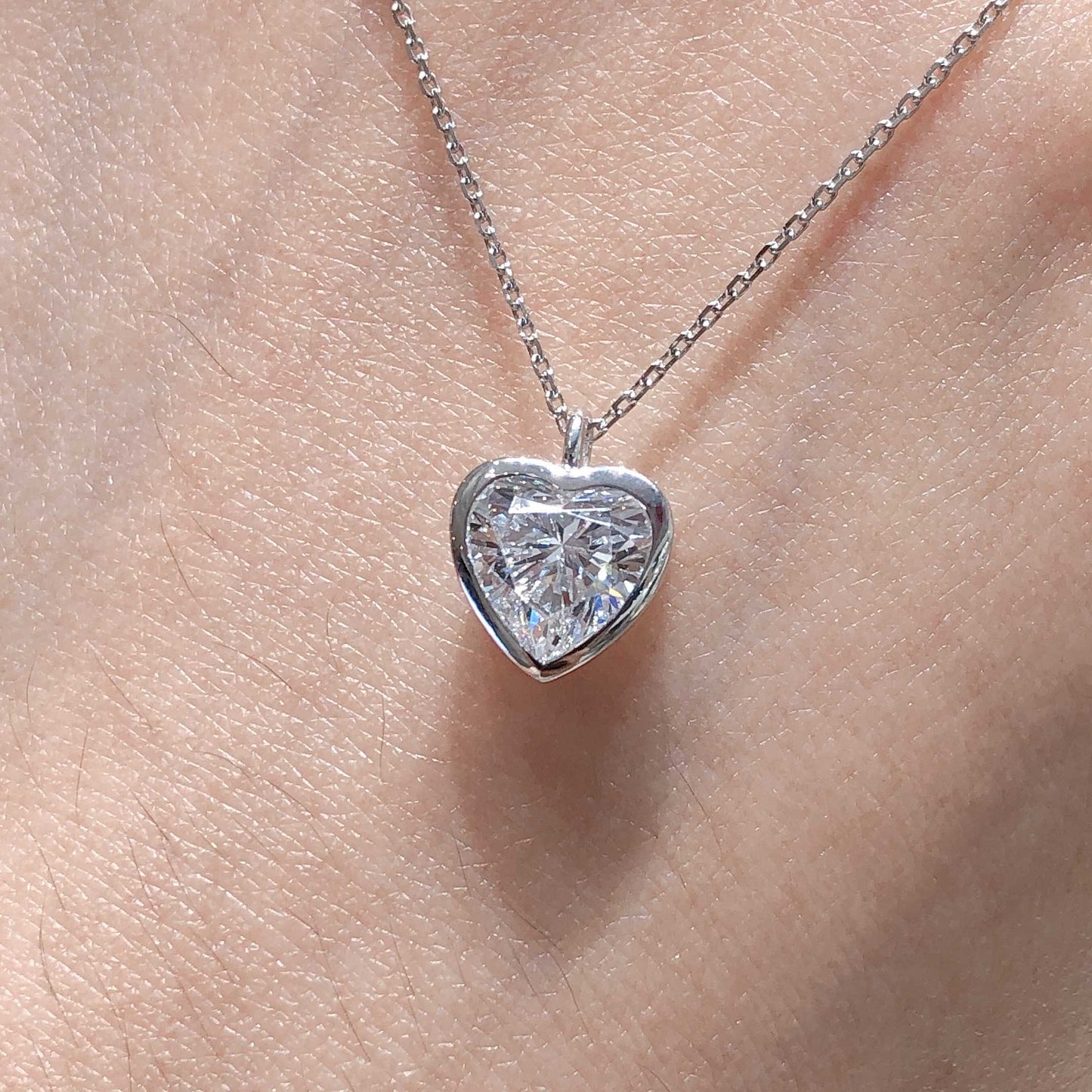 QOB Heartline Bezel Pendant | 1.28ct Lab Diamond in 18K White Gold