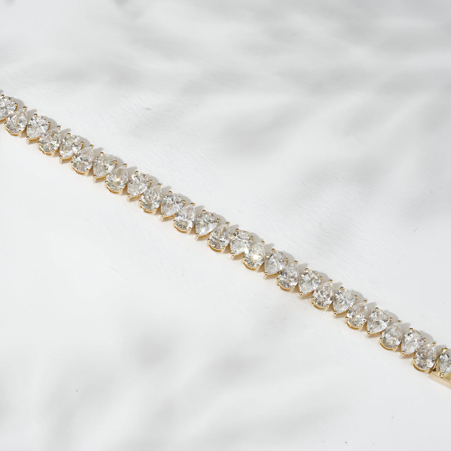 QOB “Regal Flame” Lab Diamond Bracelet ~21.568 carats in Solid 18K Yellow Gold