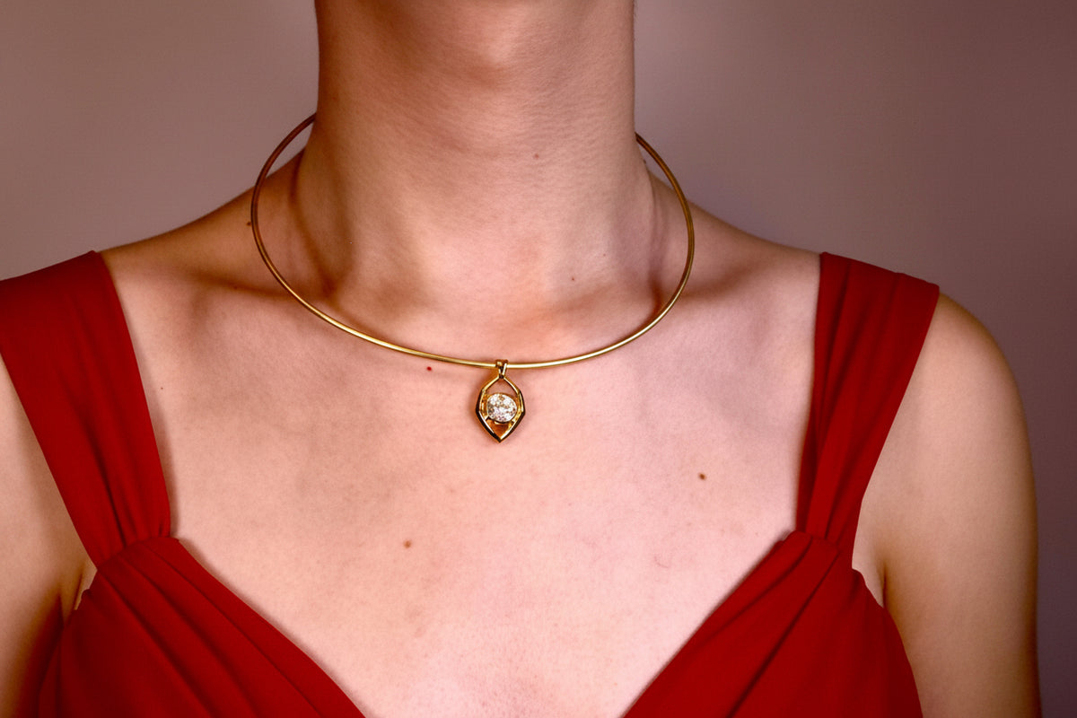 18k Gold Diamond Pendant