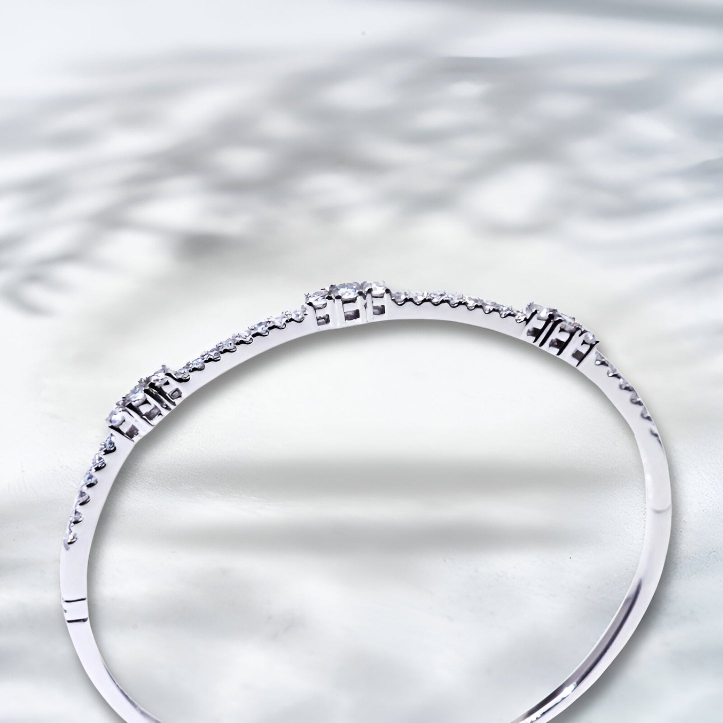 QOB “Whisper Line” Lab Diamond Bangle Bracelet | 18K Gold Minimalist Fine Jewelry