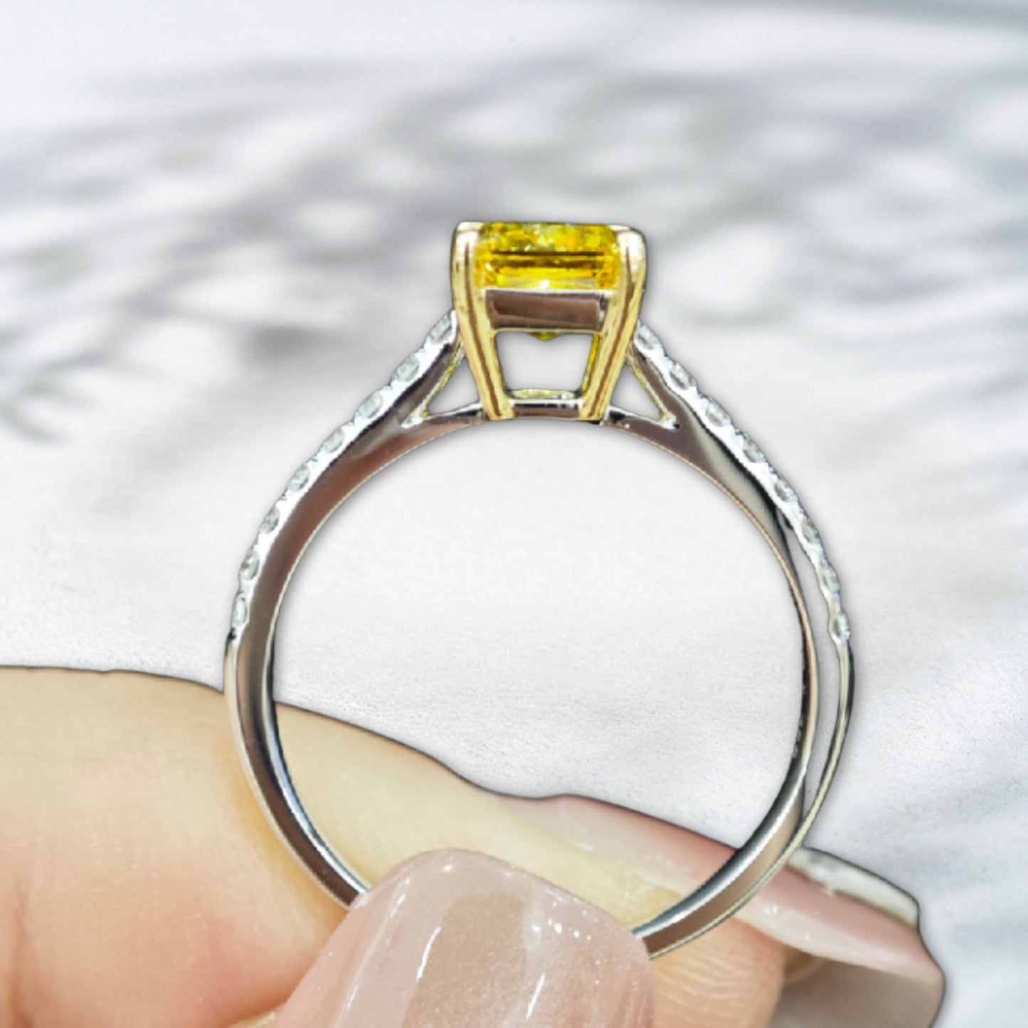 QOB Citrine Ember – 1.23ct Yellow Radiant Lab Diamond Ring in 18K Gold