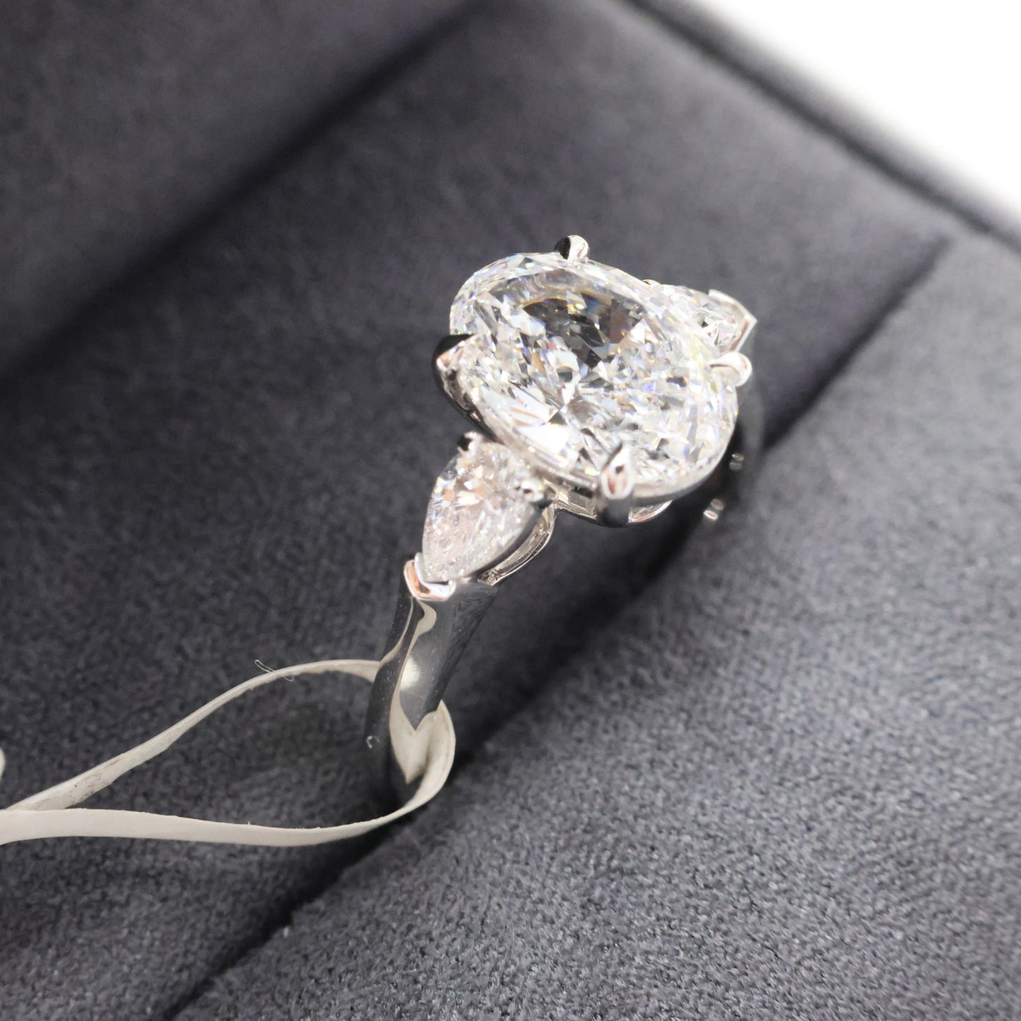 Pear Promise – 3.07ct Lab Diamond Three-Stone Ring in 18K Gold