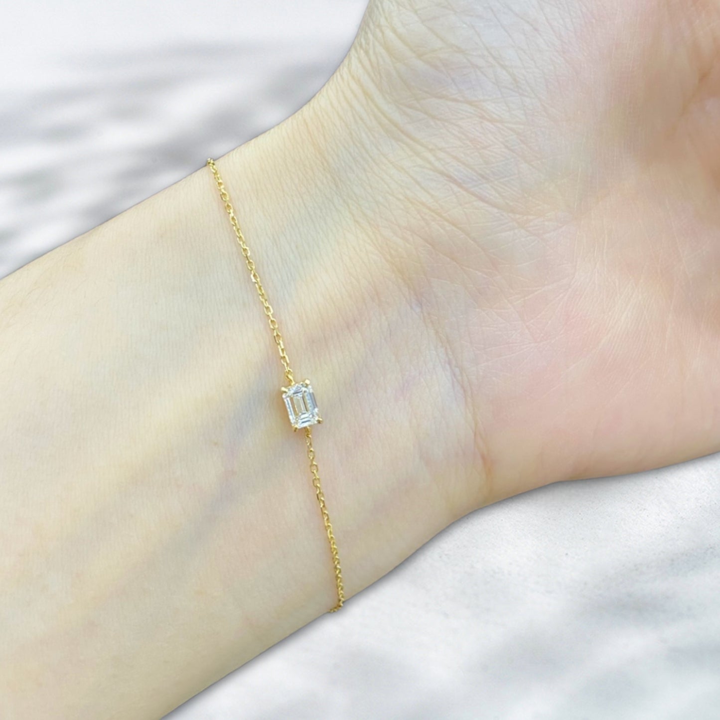 QOB Glowthread Emerald Bracelet | 0.543 ct in 18K Yellow Gold Lab Diamond