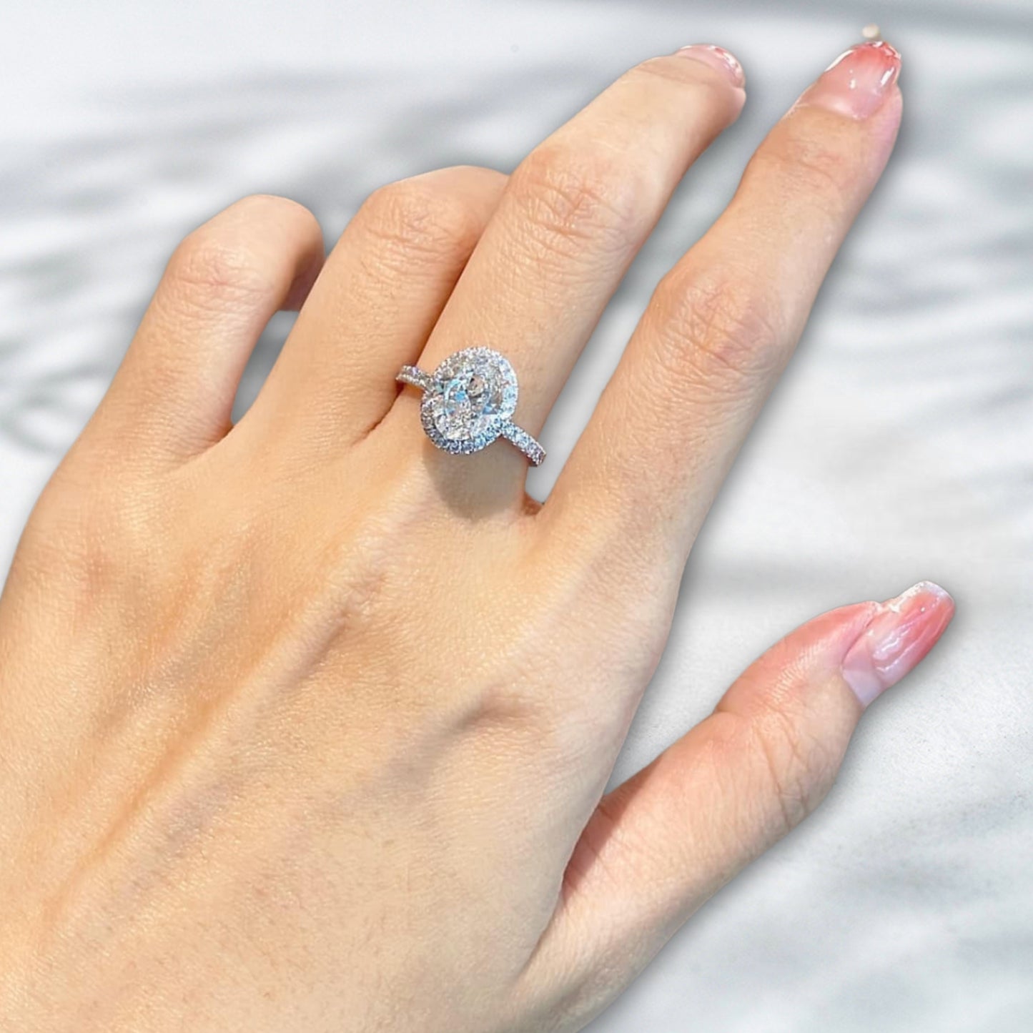QOB Frost Halo – 1.5ct Round Brilliant Lab Diamond Ring in 18K White Gold
