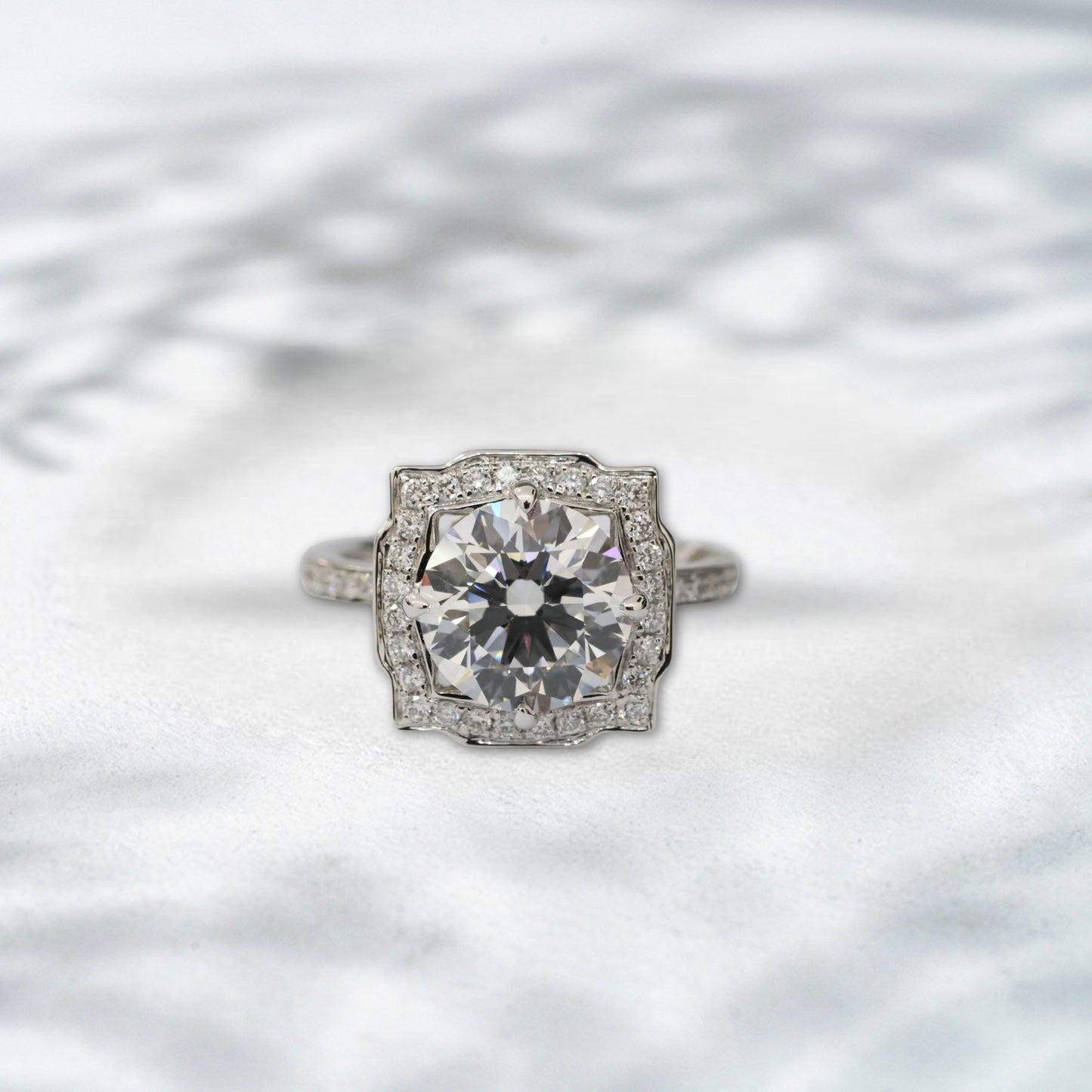 QOB Halo Royale Ring | 3 ct Round Brilliant Diamond