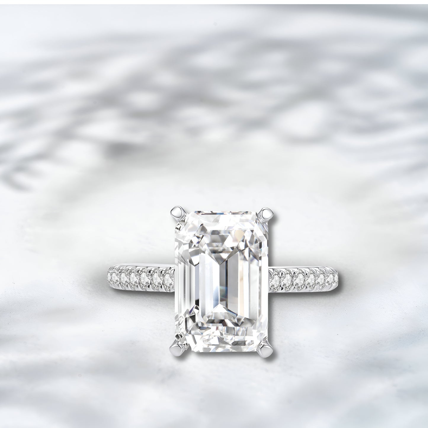 QOB Icon Emerald Cut 5.43 ct in 18k white gold Diamond Ring