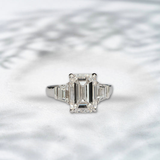 QOB Heirloom Radiance – 5ct Emerald Cut Lab Diamond Three-Stone Ring in 18K Gold