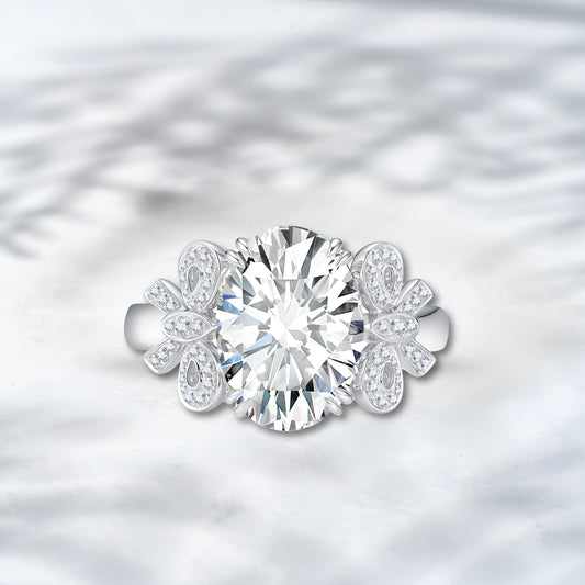 QOB Butterfly Whimsy 5.20 ct in 18k white gold Diamond Ring